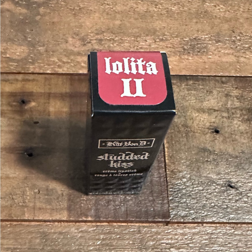 Kat Von D Lolita II STUDDED KISS CRÈME LIPSTICK New in package - Picture 5 of 7